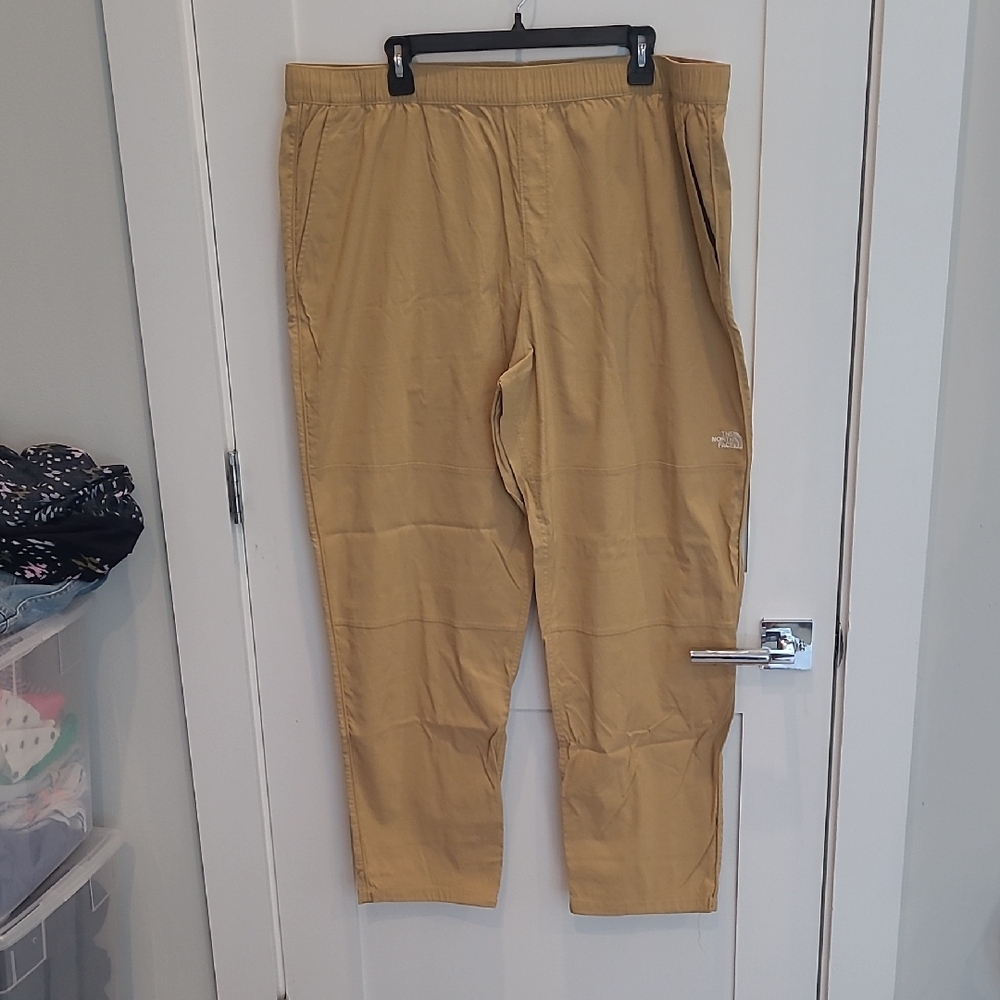 The North Face -- CLASS V WIND PANTS